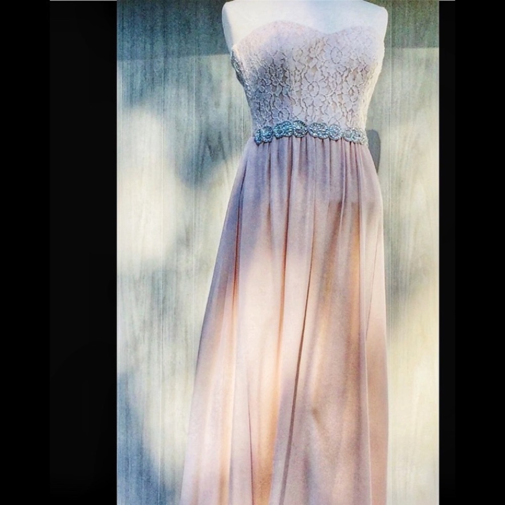 Speechless floor length dress blush lace/tulle EUC